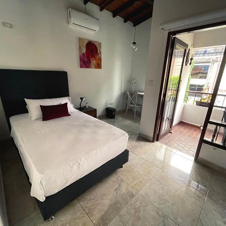 Hotel Casa Sonata Medellin Bagian luar foto
