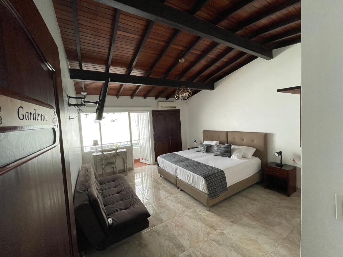 Hotel Casa Sonata Medellin Bagian luar foto