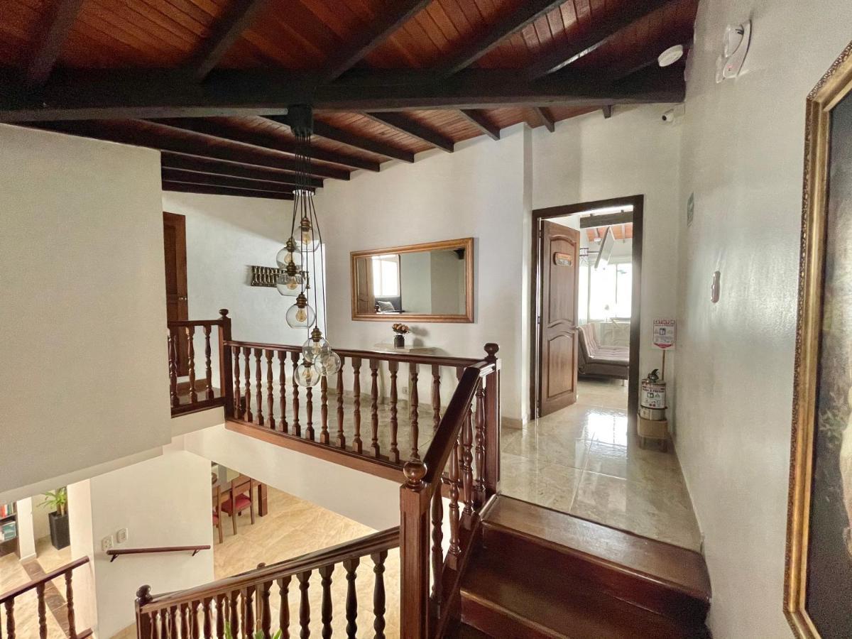 Hotel Casa Sonata Medellin Bagian luar foto