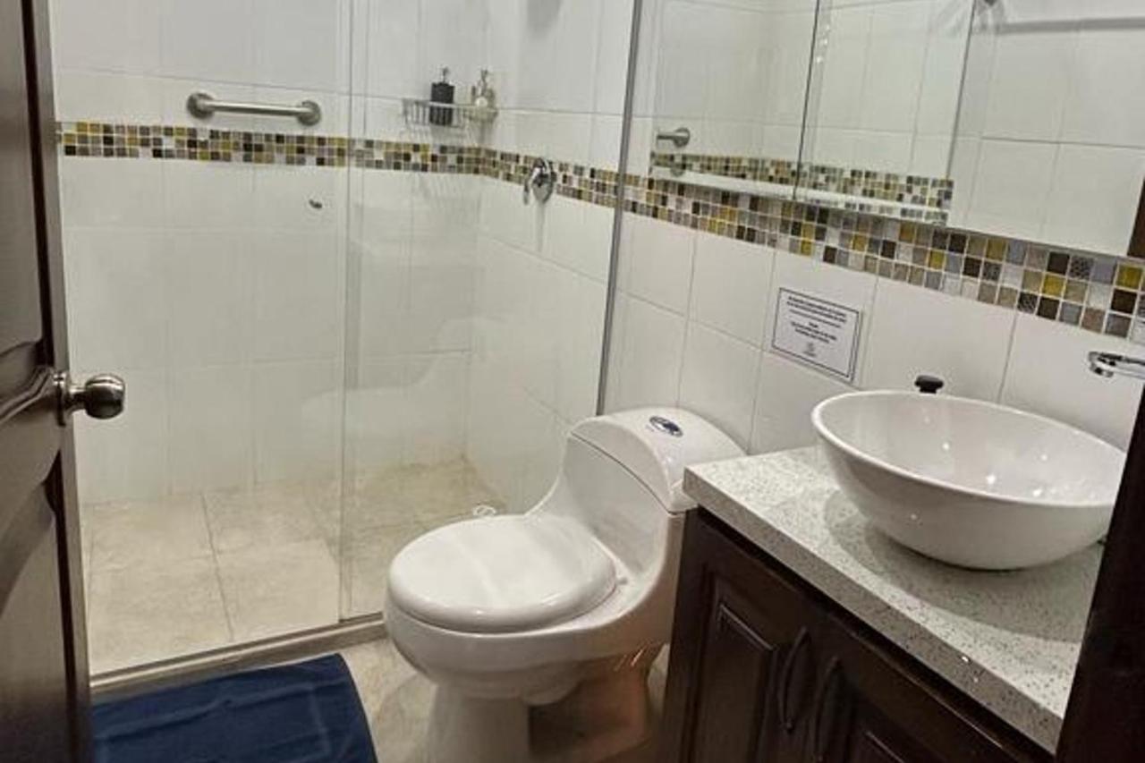Hotel Casa Sonata Medellin Bagian luar foto